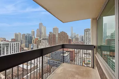 1255 N Sandburg Terrace #2402, Chicago, IL 60610 - Photo 5