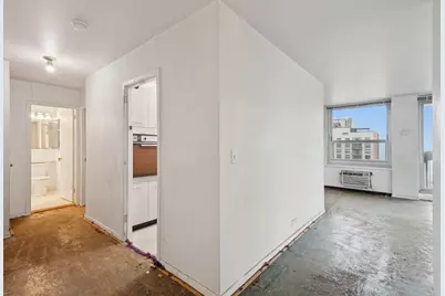1255 N Sandburg Terrace #2402, Chicago, IL 60610 - Photo 15
