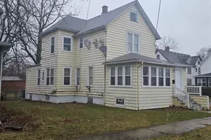 728 N Ash St, Waukegan, IL 60085 - Photo 1