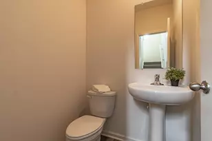 2111 Yellowstone Blvd, Mundelein, IL 60060 - Photo 11