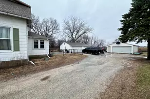 1706 14th Ave, Rock Falls, IL 61071 - Photo 3