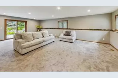 568 Pamela Street, Gilberts, IL 60136 - Photo 7