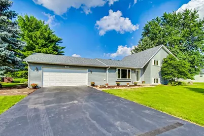 568 Pamela Court, Gilberts, IL 60136 - Photo 1