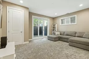 2920 N Damen Ave, Chicago, IL 60618 - Photo 33