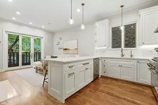 2920 N Damen Ave, Chicago, IL 60618 - Photo 7