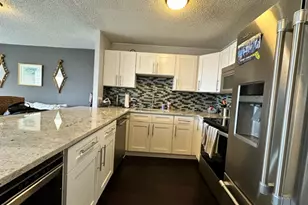 30 E Huron St, Chicago, IL 60611 - Photo 3