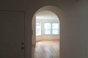 6429 N Claremont Ave, Chicago, IL 60645 - Photo 5