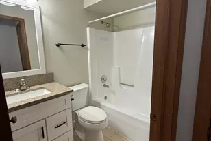 39 Spuhler Dr, Batavia, IL 60510 - Photo 7