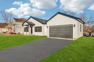 907 Harley Ct, Aurora, IL 60505 - Photo 5