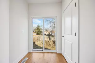 907 Harley Ct, Aurora, IL 60505 - Photo 13