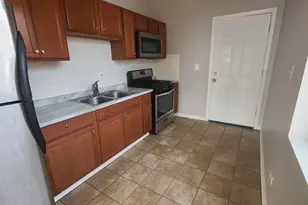 604 E Marquette Rd, Chicago, IL 60637 - Photo 5