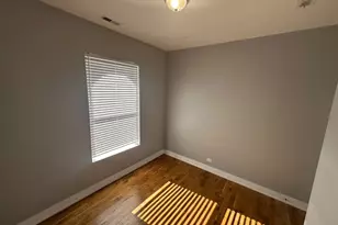 4957 S Calumet Ave, Chicago, IL 60615 - Photo 9