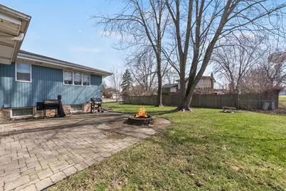 30 N Melanie Court, Crete, IL 60417 - Photo 17