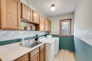 30 N Melanie Ct, Crete, IL 60417 - Photo 13