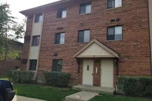 11 Parkside Ct, Vernon Hills, IL 60061 - Photo 1