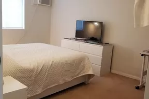 11 Parkside Ct, Vernon Hills, IL 60061 - Photo 7