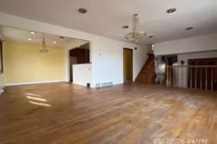 9128 S Komensky Ave, Oak Lawn, IL 60453 - Photo 9