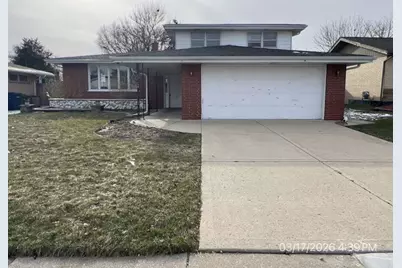 9128 S Komensky Avenue, Oak Lawn, IL 60453 - Photo 1