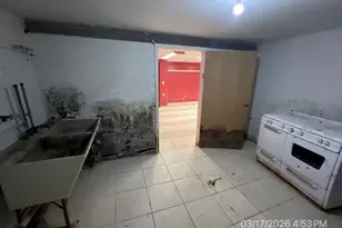 9128 S Komensky Ave, Oak Lawn, IL 60453 - Photo 33