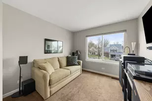 2304 Periwinkle Ct, Naperville, IL 60540 - Photo 13