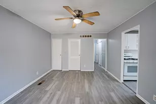 [Address not provided], Rockford, IL 61103 - Photo 3