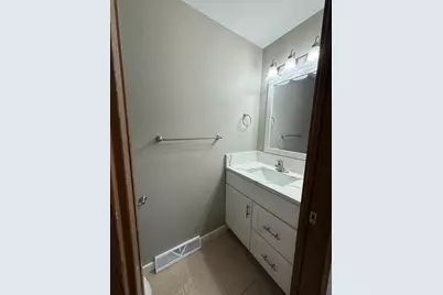 53 Spuhler Drive #53, Batavia, IL 60510 - Photo 5