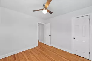 2731 W Berwyn Ave, Chicago, IL 60625 - Photo 9