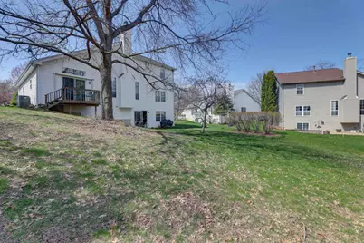 102 N Crooked Lake Lane, Lindenhurst, IL 60046 - Photo 31