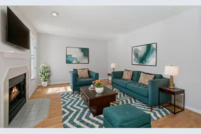 989 N Cove Drive #B, Palatine, IL 60067 - Photo 3