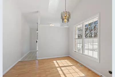 989 N Cove Drive #B, Palatine, IL 60067 - Photo 5