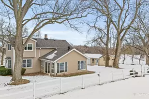 11N575 Rohrssen Rd, Elgin, IL 60120 - Photo 51