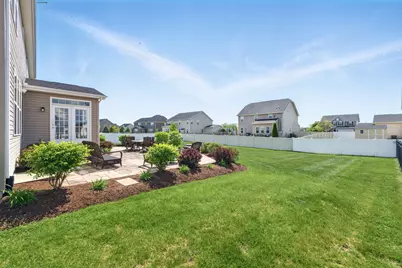 918 Glacial Falls Drive, Gilberts, IL 60136 - Photo 39