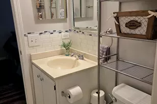 649 N Briar Hill Ln, Addison, IL 60101 - Photo 9