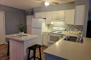 649 N Briar Hill Ln, Addison, IL 60101 - Photo 5