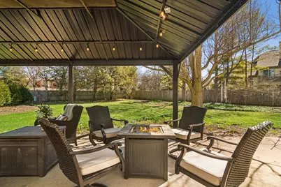 302 Chateau Drive, Buffalo Grove, IL 60089 - Photo 29