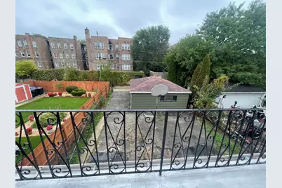 8023 S Yates Boulevard, Chicago, IL 60617 - Photo 25