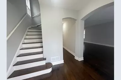 8023 S Yates Boulevard, Chicago, IL 60617 - Photo 3