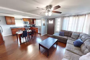 1127 Lotus Dr, Round Lake Beach, IL 60073 - Photo 7