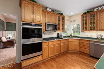 10902 Red Hawk Lane, Spring Grove, IL 60081 - Photo 11