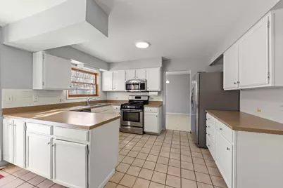 2240 Mecan Drive, Naperville, IL 60564 - Photo 7