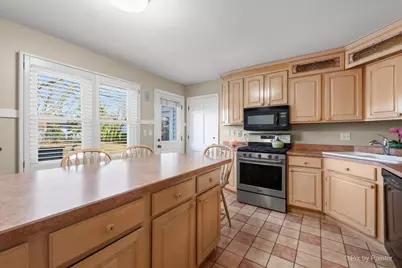 1615 Heather Drive, Aurora, IL 60506 - Photo 13