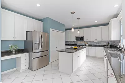 371 Sycamore Street, Vernon Hills, IL 60061 - Photo 9