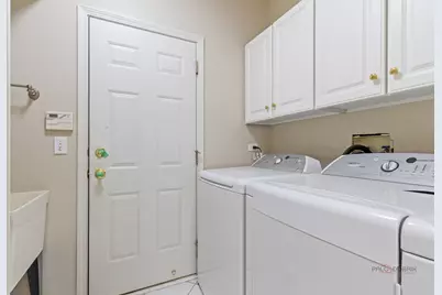 371 Sycamore Street, Vernon Hills, IL 60061 - Photo 17