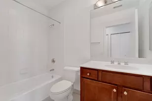 330 N Clinton St, Chicago, IL 60661 - Photo 19