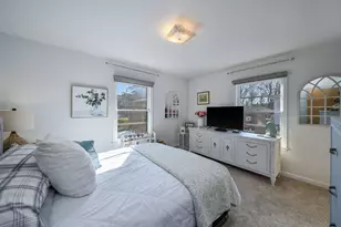 1031 N Spring St, Elgin, IL 60120 - Photo 13