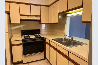 7010 W 110th Street #5, Worth, IL 60482 - Photo 9