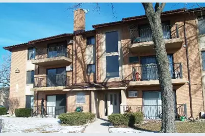 7010 W 110th Street #5, Worth, IL 60482 - Photo 1