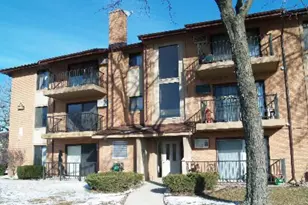 7010 W 110th St, Worth, IL 60482 - Photo 1