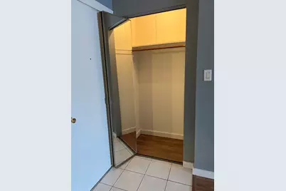 7010 W 110th Street #5, Worth, IL 60482 - Photo 7