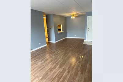 7010 W 110th Street #5, Worth, IL 60482 - Photo 5